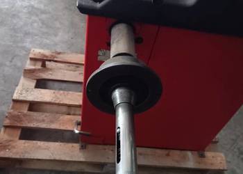 Wyważarka Tip Top z dociskiem pneumatycznym