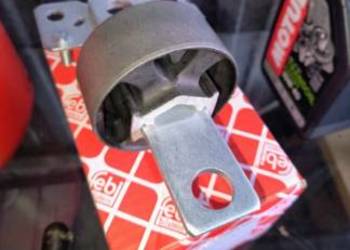 Gumy tylnego wahacza Ford Mondeo MK4 2008 sedan