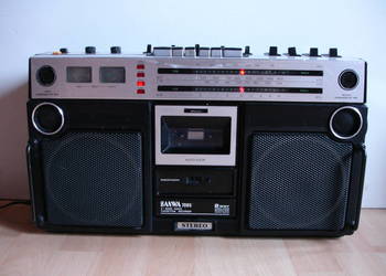 Radiomagnetofon SANWA 7065