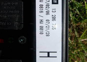 OPEL.ASTRA H ZAFIRA SKRZYNKA BEZPIECZNIkÓW 13206755 HC