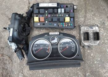 Astra III H 1.6 16V Zestaw startowy komputer silnika licznik stacyjka