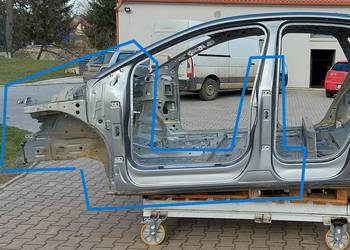 Audi Q4 E-TRON 89A 89E  PODŁUŻNICA SŁUPEK ŚRODKOWY LEWY BOK 