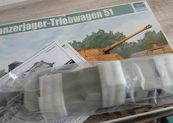 Model Trumpeter 01516 Panzerjager-Triebwagen 51 (1:35)
