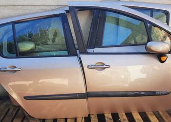 drzwi Renault Modus 04-12r prawe  lak. TED12 kompletne do montażu