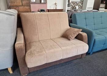 Sofa dwuosobowa z funkcją spania i pojemnikiem
