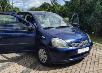 Toyota Yaris 1.0 VVT-I 2002r. Nowy akumulator oraz Przegląd do 08 2027r!