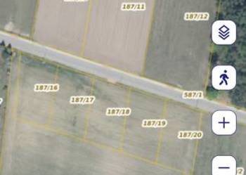 Piękne działki budowlane po  914m2 z widokiem na rzekę Narew .