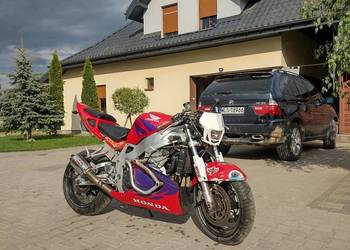 Honda CBR 900rr sc33