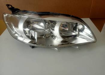 Peugeot 301. Reflektor, lampa prawy przód