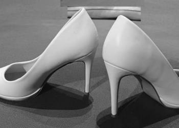 Szpilki damskie na cienkim i wysokim obcasie
