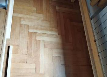Rama łóżka 90x200, drewniane, bez stelaża, uszkodzony otok na stelaż