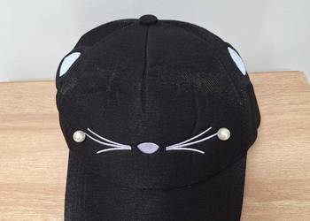 Nowa czapka z daszkiem