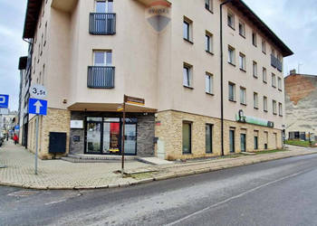 Centrum, parter, wejście od ulicy, klimatyzacja