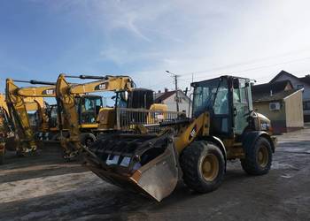 Ładowarka   CAT 908 M, 2020 rok