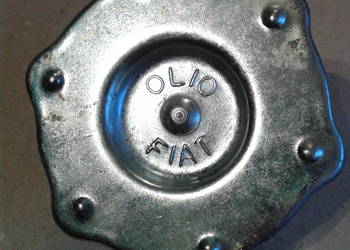 Korek wlewu oleju Fiat 126p nowy .