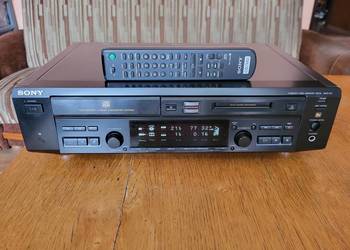 Sony CD + Minidisc MXD-D4 Long Play 2/4. Jak nowy mini disc+ CD z pilotem.