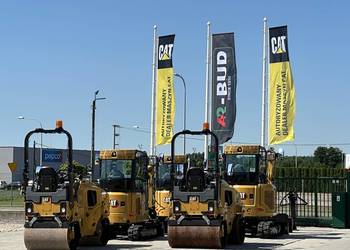 FABRYCZNIE NOWY CAT 302.7 CR
