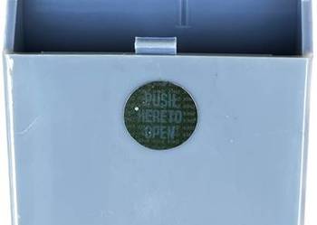 Pudełko na Papierosy typu SLIM Cienkie Etui na Paczkę Plastik na Klik Szare