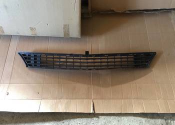MERCEDES B-KLASA W245 W169 KRATKA ZDERZAKA ŚRODKOWA A1698850123 K82/478