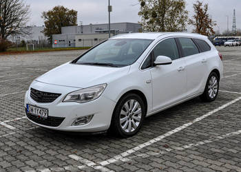 Opel Astra J 1,7CDTI 2011 r.