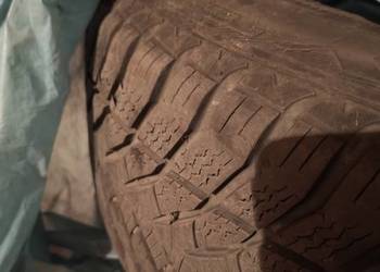 Opony zimowe runflat Goodyear 195/55R16 dobry stan  + 2 felgi