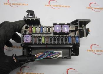 MAZDA 6 III GJ 2.2 D 16r skrzynka bezpieczników D09V675U0