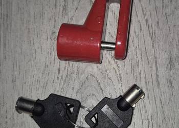 Blokada tarczy hamulcowej zapięcie kłudka