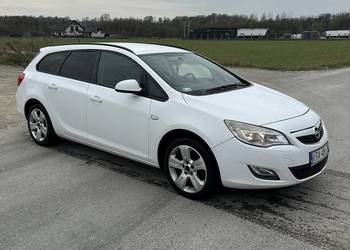 Opel Astra J 1.7 diesel 2011r