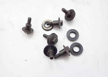 Śruby Dystansowe Pokrywy Głowicy Kawasaki Zx6f Zx6r Zx600f Zx6 Zx 94-97r Ni