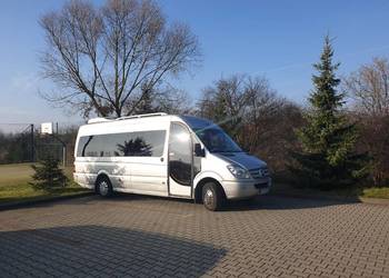 Przewóz osób Katowice wynajem busów Jaworzno przewozy Tychy