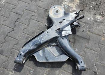 WAHACZ TYŁ LEWY MERCEDES VITO