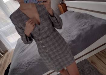 Zara sukienka o kroju marynarki biżuteryjne guziki elegancka