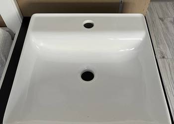 Umywalka nablatowa Excellent 40x40 Rima 2