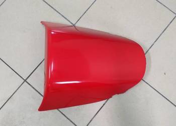Zadupek pokrywa siedzenia Honda VFR 750 97r.