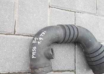 VW PASSAT B5 1.9 TDI WAZ POWIETRZA PRZEWOD DOLOT POWIETRZA 8D0129615A