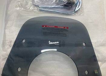 Piaggio Primavera Szyba Krotka plus stelaze mocujace Przyciemniana