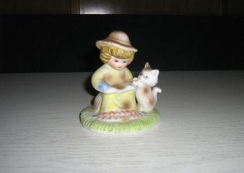 FIGURKA DZIEWCZYNKI