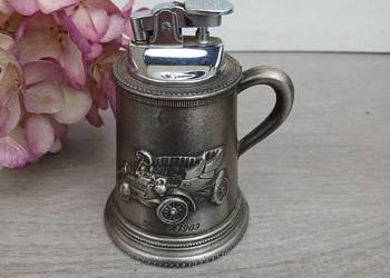Kolekcjonerska cynowa zapalniczka gabinetowa stare samochody oldtimer