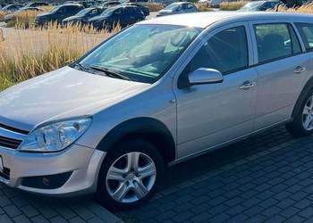 Opel Astra Kombi 1,6 2009 Salon Polska