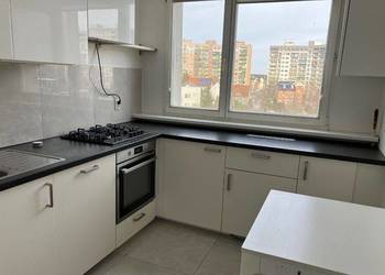 2pok, 62met, Okolice Pilczyckiej BALKON/PIWNICA (Wrocław)