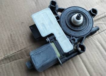 SKODA OCTAVIA III 3 5Q0959811A SILNICZEK STEROWNIK MODUŁ SZYBY LEWY TYŁ