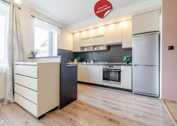 Sprzedam mieszkanie Kraków Baziaka 49.3m2 2 pokoje