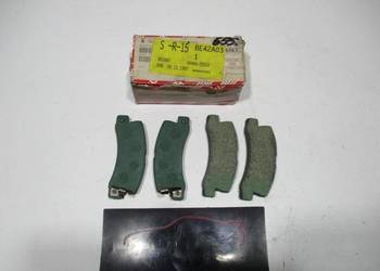 TOYOTA AVENSIS CARINA KLOCKI HAMULCOWE PRZEDNIE #