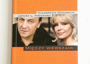 Między wierszami - Małgorzata Domagalik, Janusz Wiśniewski