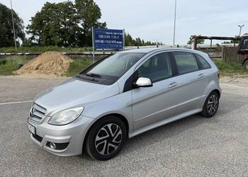 Mercedes B 2.0 DIESEL Klimatyzacja Nawigacja Tempomat HAK Nowe Opony