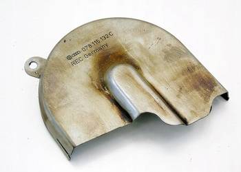 OBUDOWA POMPY OLEJU 2.4 V6 AUDI A4 B6 A6 C5 078115132C