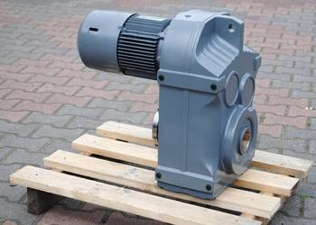 Motoreduktor 1.1kw. 5.5obr./min. z hamulcem, firmy SEW