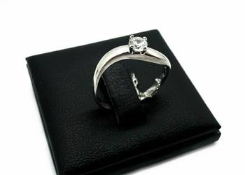 Srebrny pierścionek próby 925 - 1,68g (Rozmiar 17)