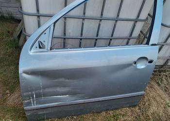 Przednie prawe dzwi skoda fabia