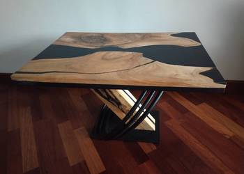 Unikatowy stolik kawowy.
